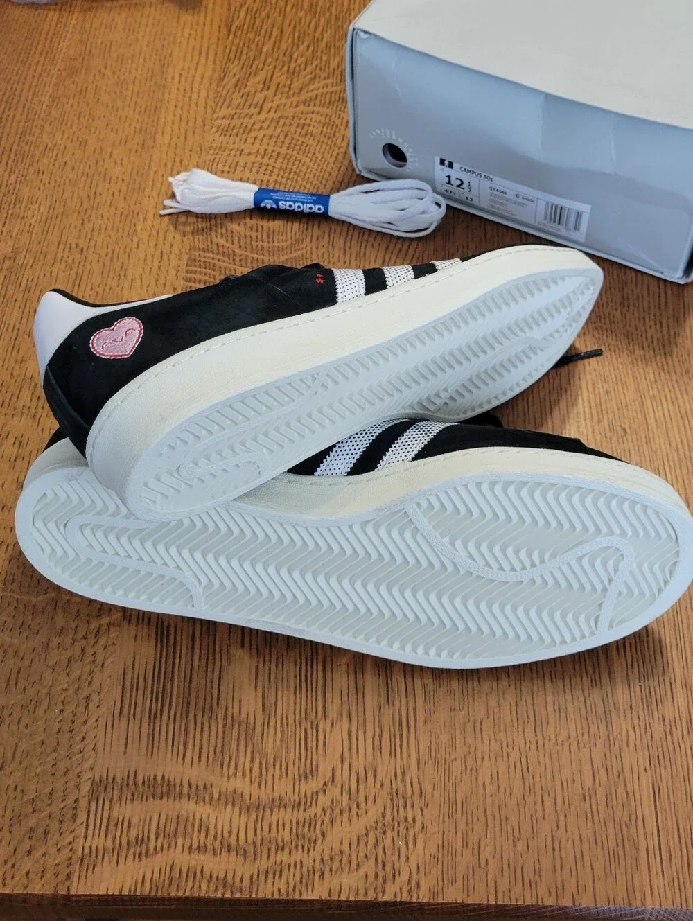 Adidas Originals Tokyo Manga Campus 80s - Black, white, pink, red